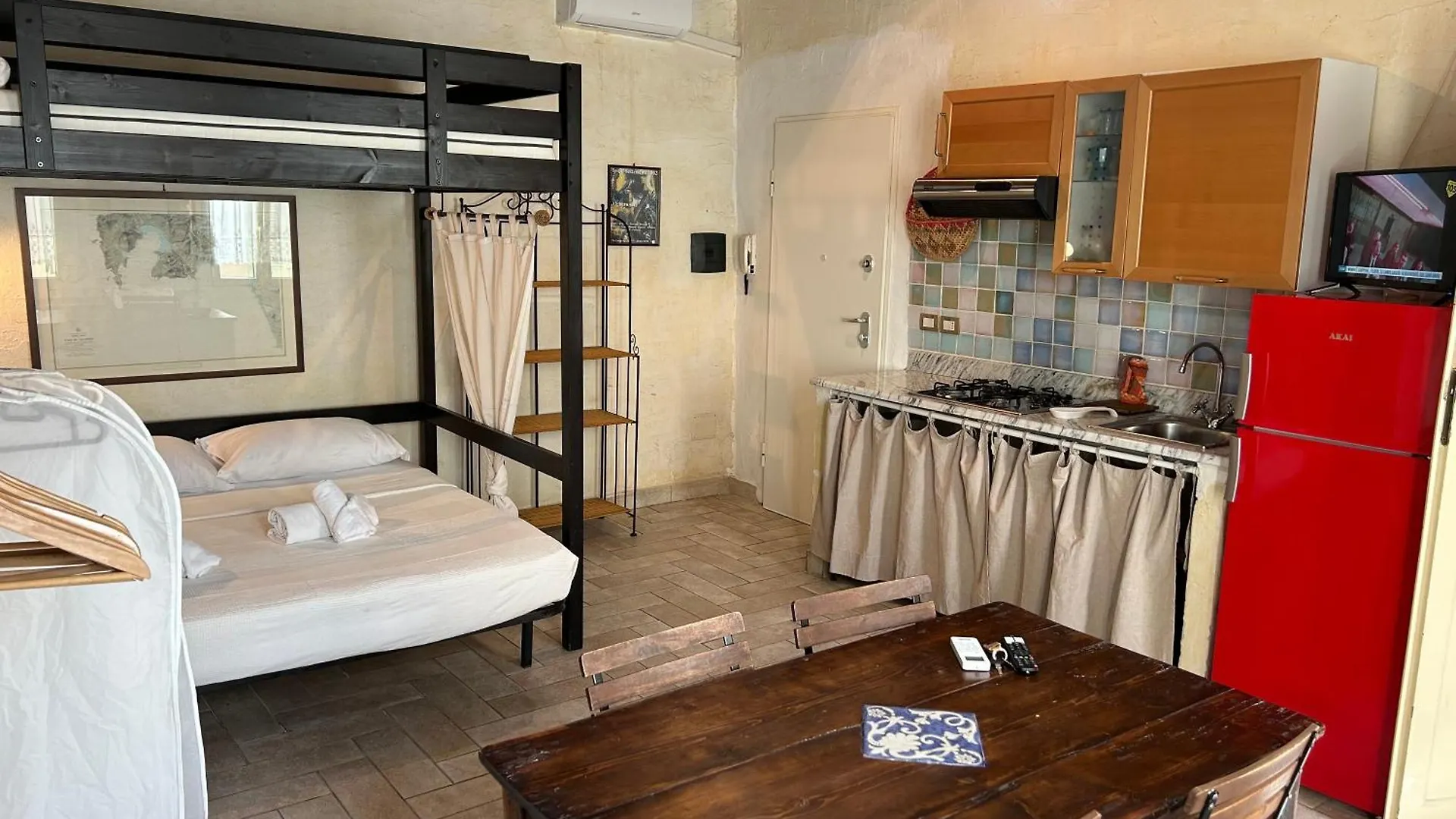 **  Aigua Guest House Alghero Italy